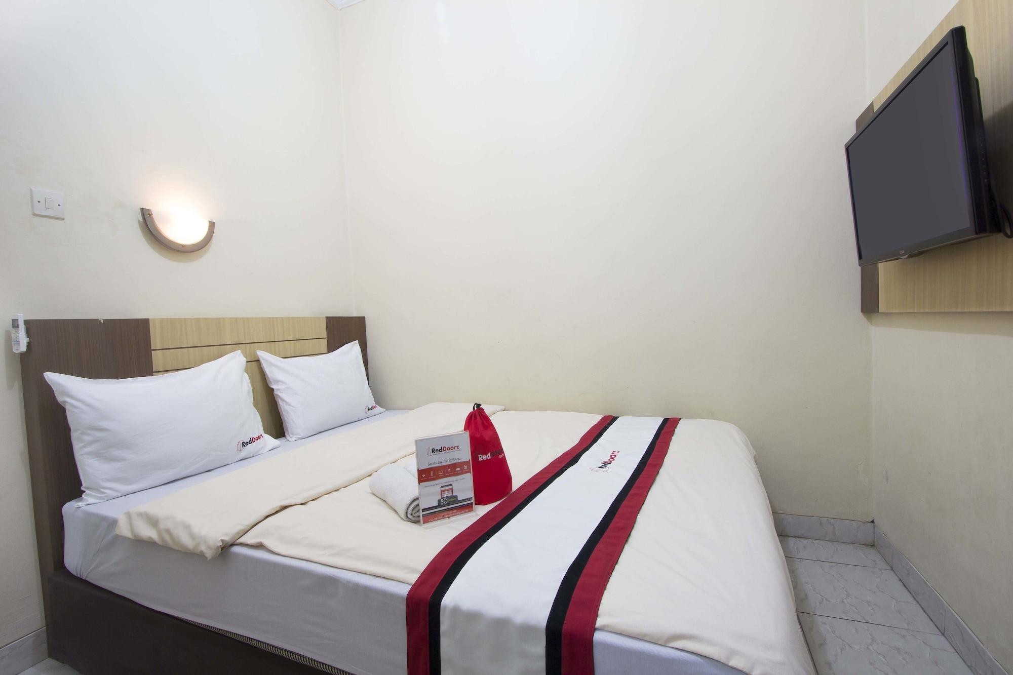 Reddoorz Plus Near Stadion Mandala Krida Yogyakarta Eksteriør billede