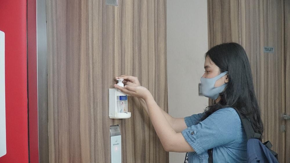 Reddoorz Plus Near Stadion Mandala Krida Yogyakarta Eksteriør billede