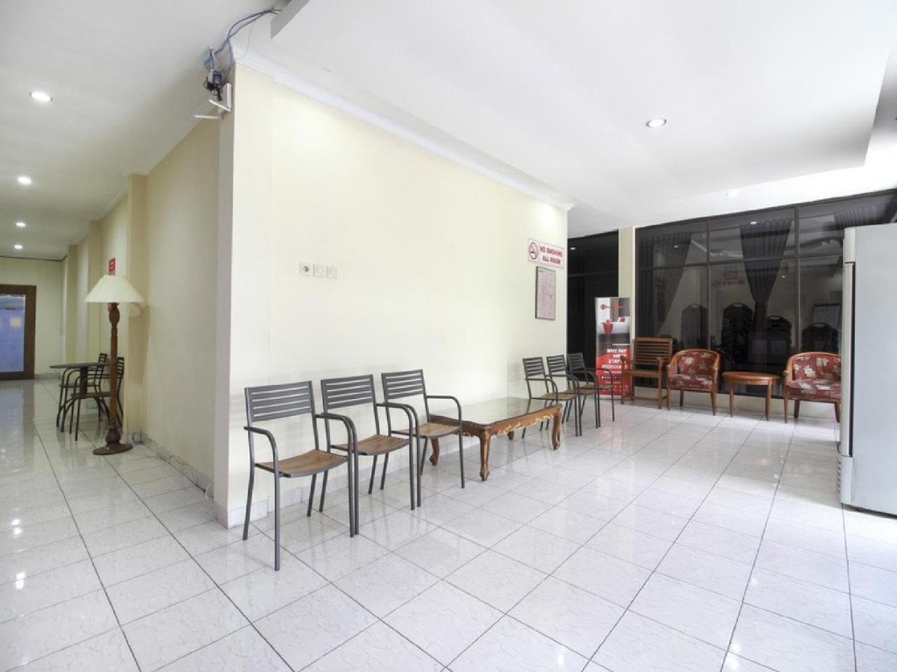 Reddoorz Plus Near Stadion Mandala Krida Yogyakarta Eksteriør billede