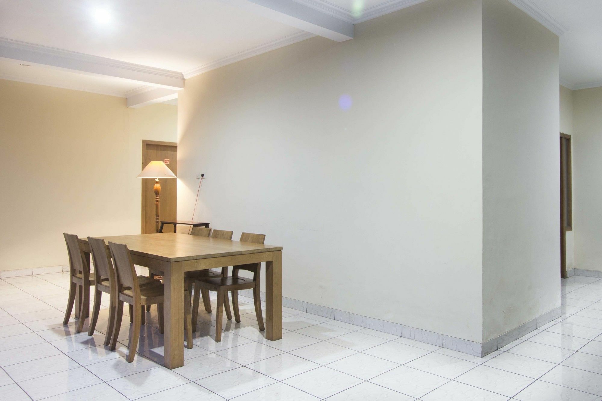 Reddoorz Plus Near Stadion Mandala Krida Yogyakarta Eksteriør billede