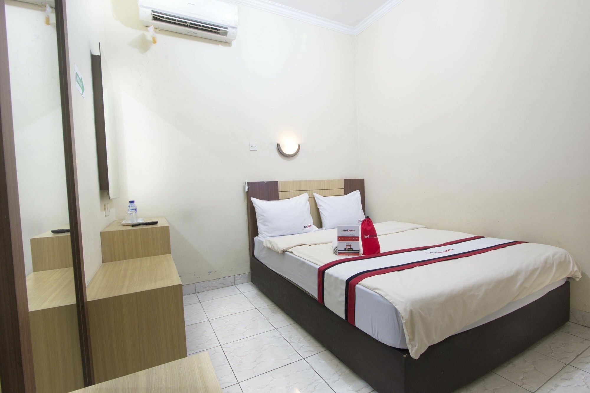 Reddoorz Plus Near Stadion Mandala Krida Yogyakarta Eksteriør billede